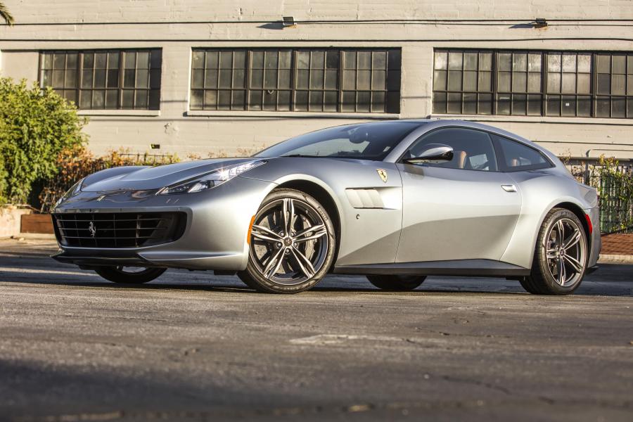  Ferrari GTC4Lusso 2016 года  (NA) (фото 5 из 21)